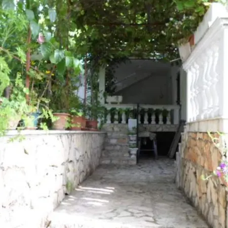 Miki - Comfort Two Bedroom With Terrace * Rogoznica (Sibenik-Knin)